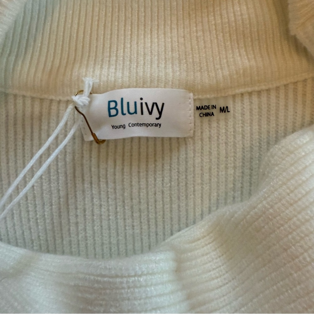 NWT Bluivy Cream White Women's Dolman Sleeve Sweater Size M/L - Picture 6 of 9